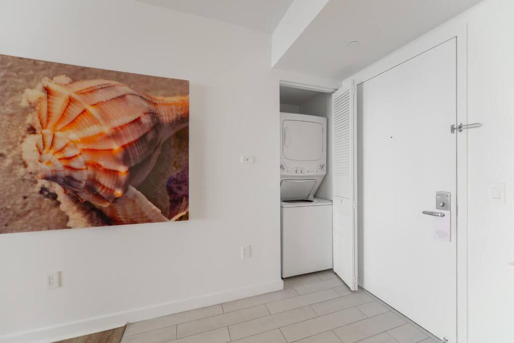 Cozy 1Br Condo Beachwalk Resort Hallandale Beach Kültér fotó