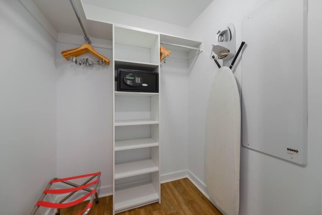 Cozy 1Br Condo Beachwalk Resort Hallandale Beach Kültér fotó